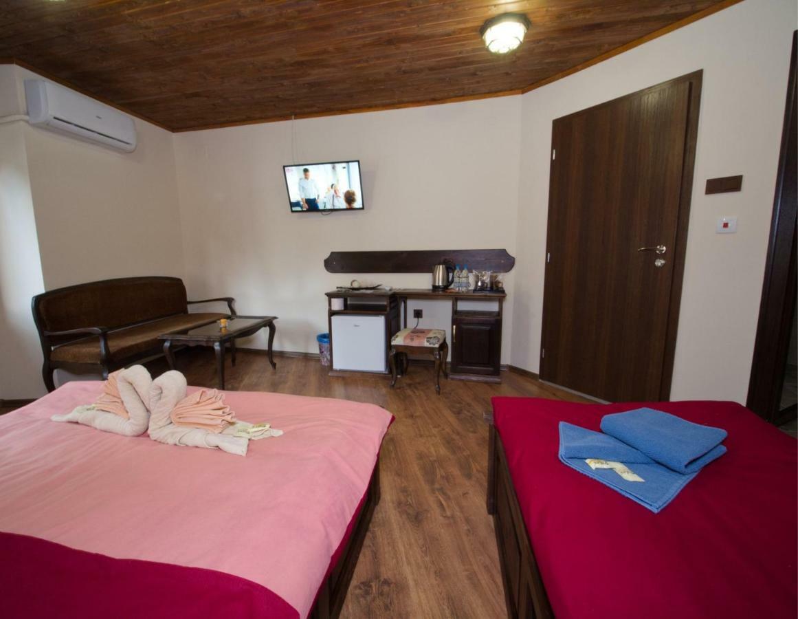 Gurme Haus Hotel Gabrovo Ngoại thất bức ảnh